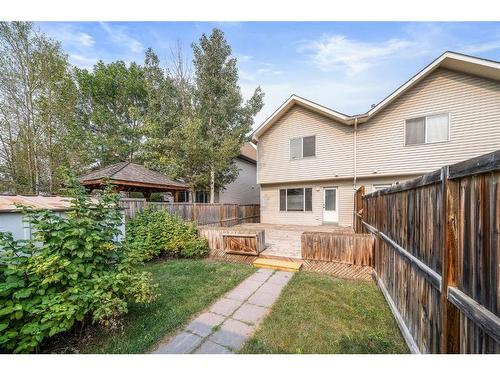 4581 Elgin Avenue Se, Calgary, AB - Outdoor With Deck Patio Veranda