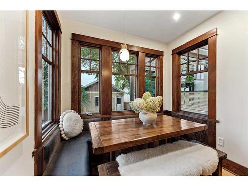 1907 32 Avenue Sw, Calgary, AB - Indoor Photo Showing Dining Room