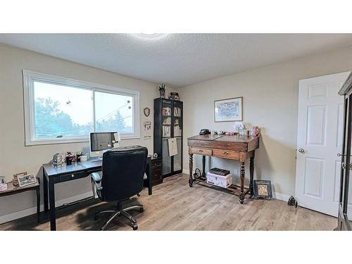 7508 7 Street Nw, Calgary, AB - Indoor Photo Showing Other Room