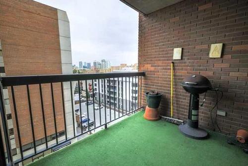 805-330 26 Avenue Sw, Calgary, AB - Outdoor With Balcony With Exterior