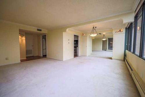 805-330 26 Avenue Sw, Calgary, AB -  Photo Showing Other Room