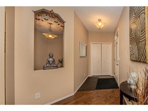 107 Everoak Green Sw, Calgary, AB - Indoor Photo Showing Other Room