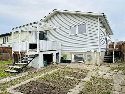 224 Whitaker Close Ne, Calgary, AB - Outdoor