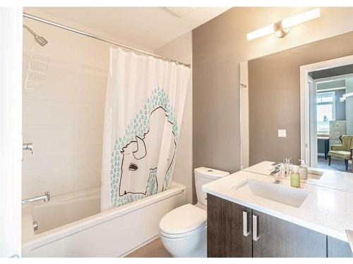 406-10 Auburn Bay Link Se, Calgary, AB - Indoor Photo Showing Bathroom