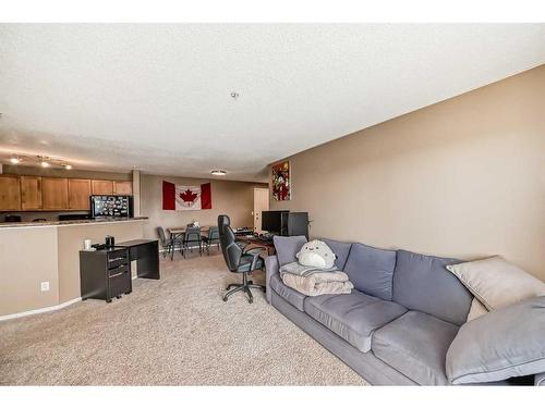 2216-2518 Fish Creek Boulevard Sw, Calgary, AB - Indoor