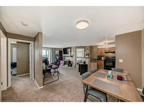 2216-2518 Fish Creek Boulevard Sw, Calgary, AB - Indoor