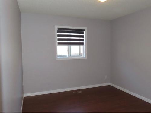 70 Saddlecrest Terrace Ne, Calgary, AB - Indoor Photo Showing Other Room