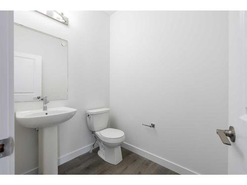 513 Clearwater Heath, Chestermere, AB - Indoor Photo Showing Bathroom