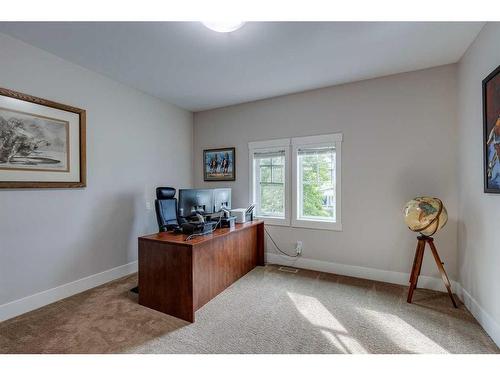 4175 28 Avenue Sw, Calgary, AB - Indoor Photo Showing Other Room