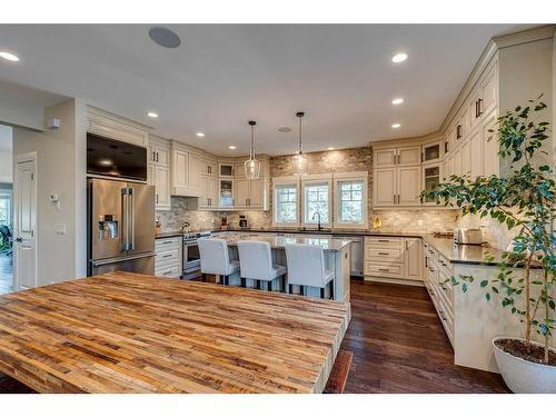 4175 28 Avenue Sw, Calgary, AB - Indoor Photo Showing Kitchen With Upgraded Kitchen