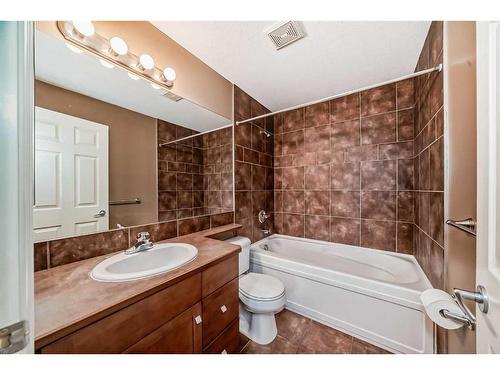 4205-92 Crystal Shores Road, Okotoks, AB - Indoor Photo Showing Bathroom