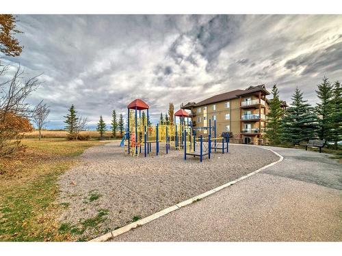 4205-92 Crystal Shores Road, Okotoks, AB - Outdoor