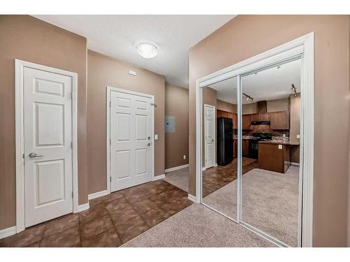 4205-92 Crystal Shores Road, Okotoks, AB - Indoor Photo Showing Other Room