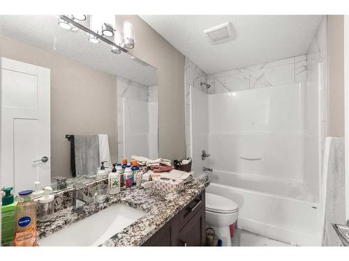 144 Kinniburgh Loop, Chestermere, AB - Indoor Photo Showing Bathroom