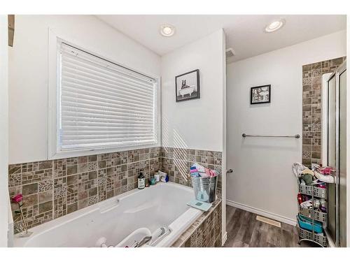 302-800 Yankee Valley Boulevard Se, Airdrie, AB - Indoor Photo Showing Bathroom