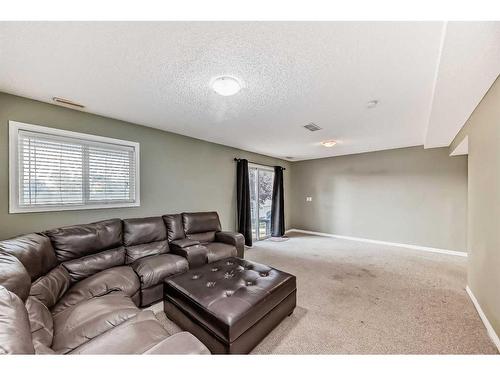 302-800 Yankee Valley Boulevard Se, Airdrie, AB - Indoor Photo Showing Other Room