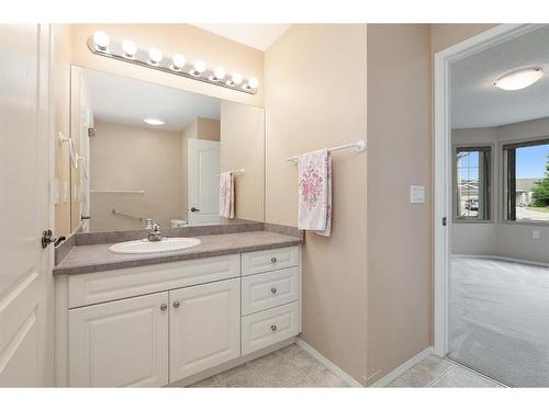 411 Hope Bay, Rural Rocky View County, AB - Indoor Photo Showing Bathroom