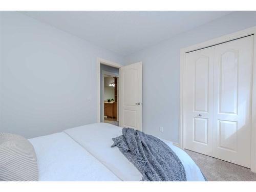 15 Saddleland Drive Ne, Calgary, AB - Indoor Photo Showing Bedroom