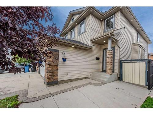 15 Saddleland Drive Ne, Calgary, AB - Outdoor