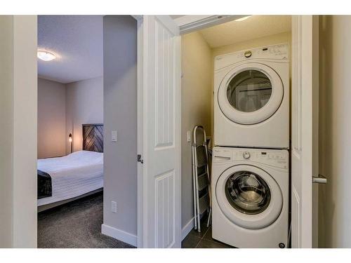 1278 Legacy Circle Se, Calgary, AB - Indoor Photo Showing Laundry Room