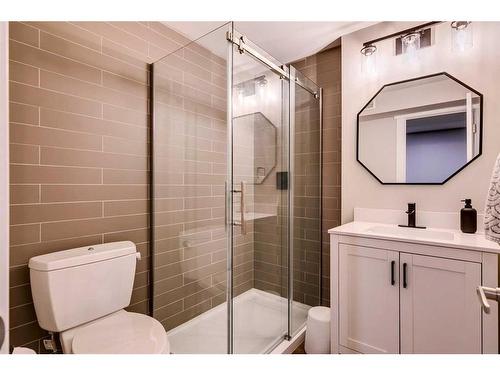 1278 Legacy Circle Se, Calgary, AB - Indoor Photo Showing Bathroom