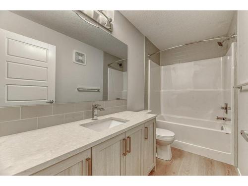 623-20295 Seton Way Se, Calgary, AB - Indoor Photo Showing Bathroom