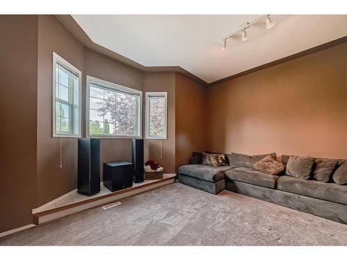 15510 Mckenzie Lake Way Se, Calgary, AB - Indoor Photo Showing Other Room