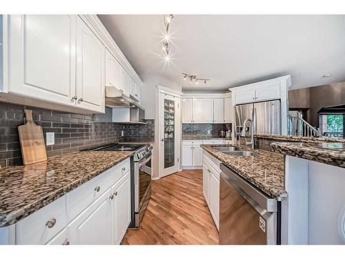 15510 Mckenzie Lake Way Se, Calgary, AB - Indoor Photo Showing Kitchen With Double Sink With Upgraded Kitchen