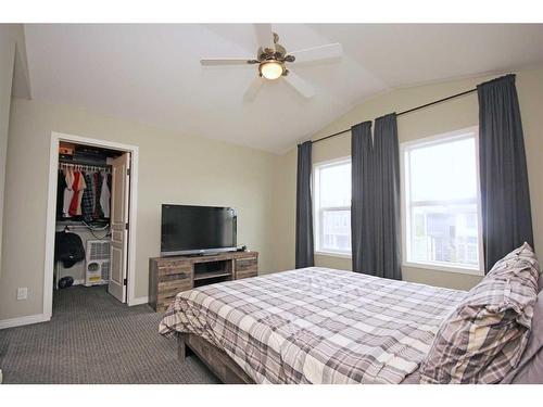 154 Marquis Common Se, Calgary, AB - Indoor Photo Showing Bedroom