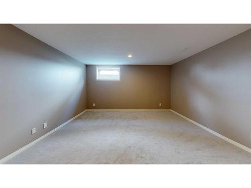 110 Riverside Place Nw, High River, AB - Indoor