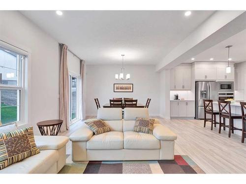 59 Sage Hill Heights Nw, Calgary, AB - Indoor Photo Showing Living Room