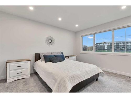 59 Sage Hill Heights Nw, Calgary, AB - Indoor Photo Showing Bedroom