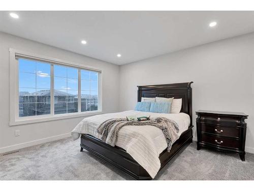 59 Sage Hill Heights Nw, Calgary, AB - Indoor Photo Showing Bedroom