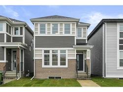 32 Corner Glen Link NE Calgary, AB T3N 2L4