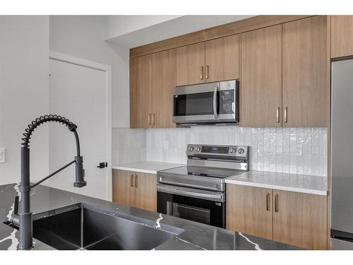 598 Seton Circle Se, Calgary, AB - Indoor Photo Showing Kitchen