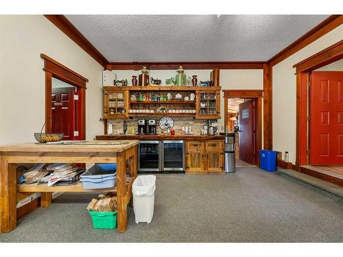 32578 Range Road 52, Rural Mountain View County, AB - Indoor Photo Showing Other Room