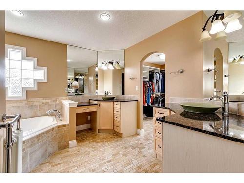 205 Magenta Crescent, Chestermere, AB - Indoor Photo Showing Bathroom