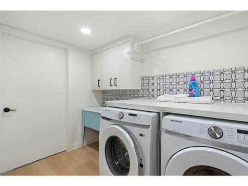 509 9A Street Ne, Calgary, AB - Indoor Photo Showing Laundry Room