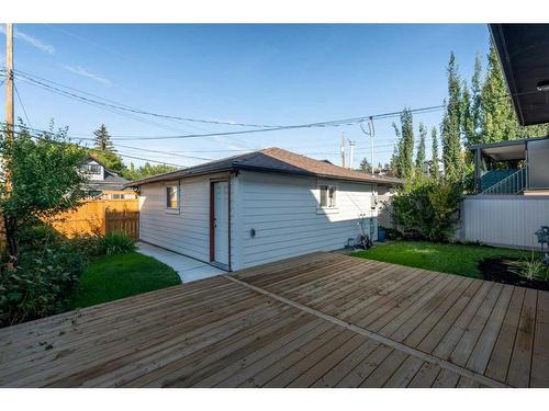 509 9A Street Ne, Calgary, AB - Outdoor With Deck Patio Veranda With Exterior