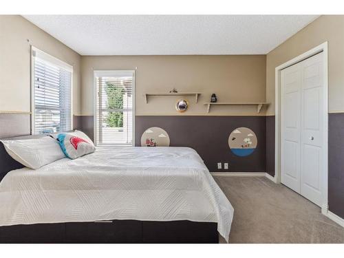 60 Wentworth Close Sw, Calgary, AB - Indoor Photo Showing Bedroom