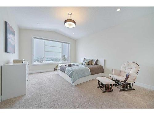 3817 Centre A Street Ne, Calgary, AB - Indoor Photo Showing Bedroom