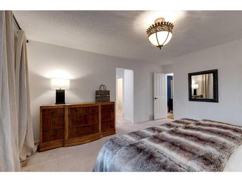 190 Auburn Shores Crescent Se, Calgary, AB - Indoor Photo Showing Bedroom