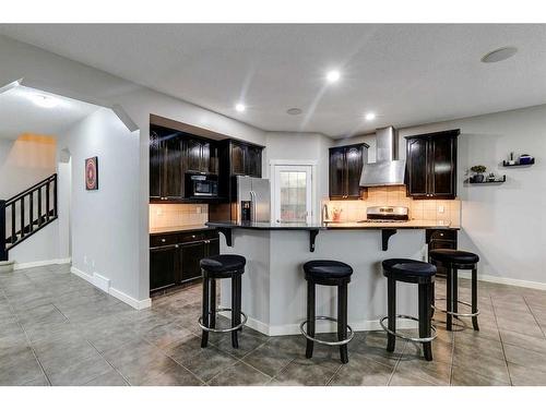 136 Cougartown Close Sw, Calgary, AB - Indoor Photo Showing Kitchen