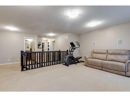 136 Cougartown Close Sw, Calgary, AB - Indoor