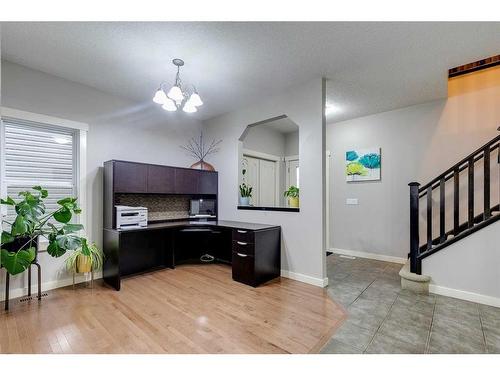 136 Cougartown Close Sw, Calgary, AB - Indoor