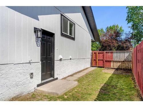 1035 Abbeydale Drive Ne, Calgary, AB - Outdoor With Exterior