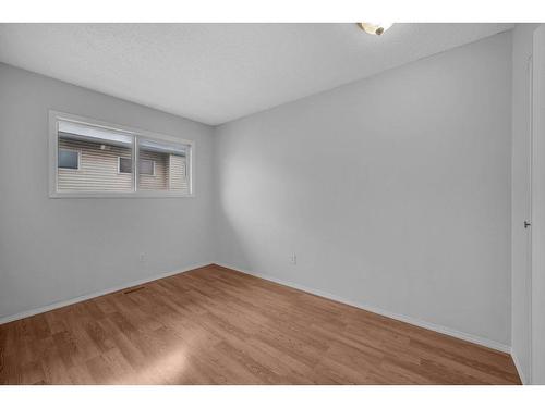 13-4531 7 Avenue Se, Calgary, AB - Indoor Photo Showing Other Room