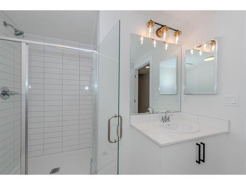 70 Cobbleridge Place Sw, Airdrie, AB - Indoor Photo Showing Bathroom