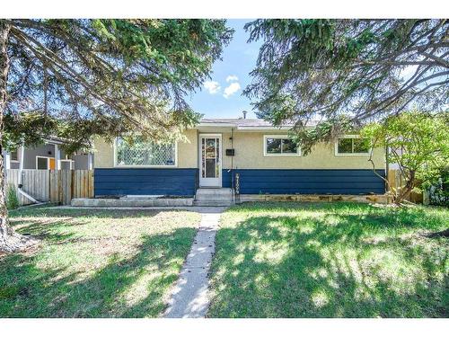 4124 Brisebois Drive Nw, Calgary, AB - Outdoor