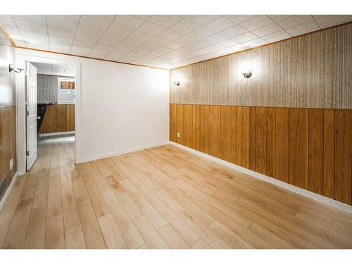 4124 Brisebois Drive Nw, Calgary, AB - Indoor Photo Showing Other Room